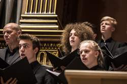 Concert VOM HIMMEL HOCH - Rudolfinum Prague (C 3)